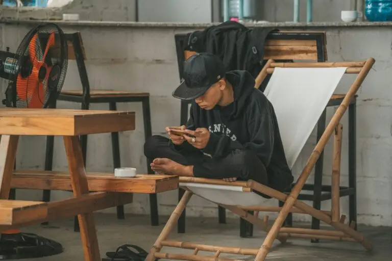 Struggling to Pick a Side Hustle? Here’s How I Found My Path in 2025